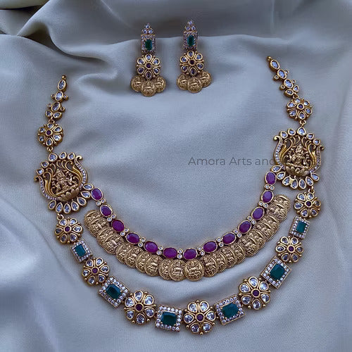 Antique Short Necklace 2 Lear