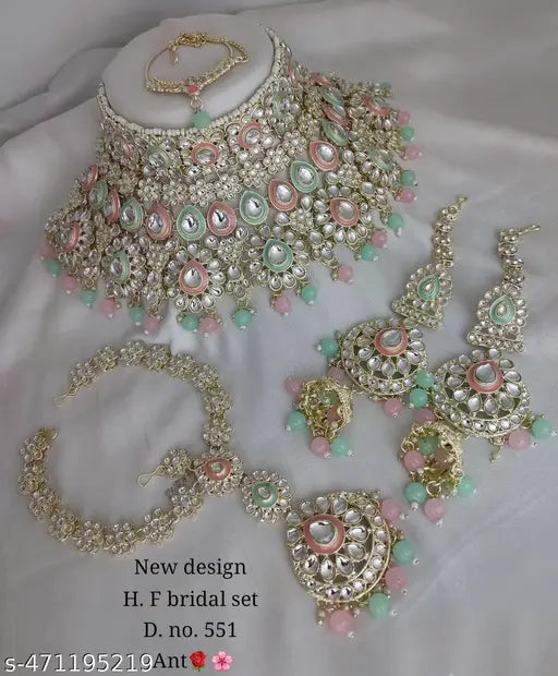 TRADITIONAL GOLD PLATED KUNDAN ETHNIC BRIDAL JEWELLERY SET FOR WOMEN
