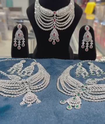 Amazing Traditional Jewelry Set